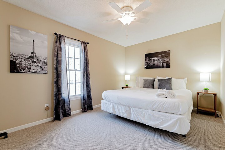 Room 5 of 40