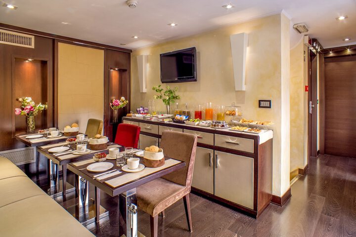 Dining Photos