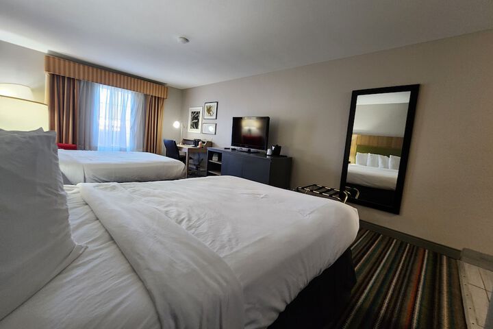 2 Queen Beds (5 of 31)