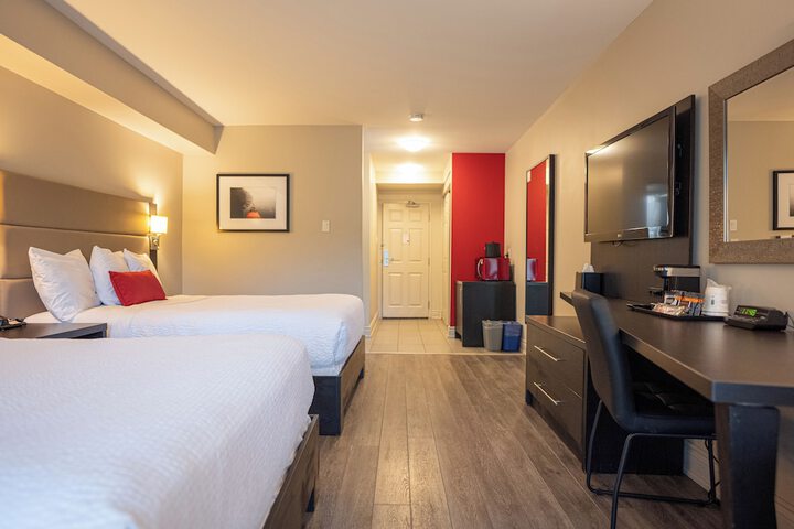 Room 28 of 82