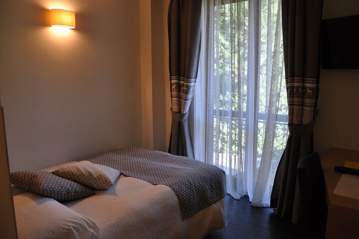 Room 26 of 55