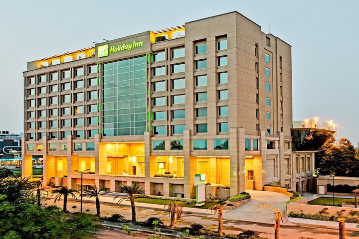 Hotel 38 of 39
