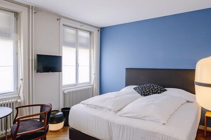 Room 48 of 74