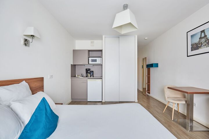 Room 12 of 39