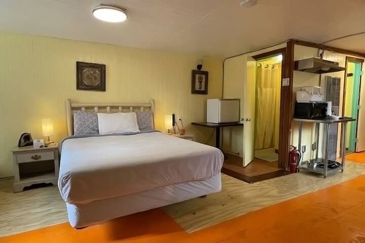 Room 43 of 78