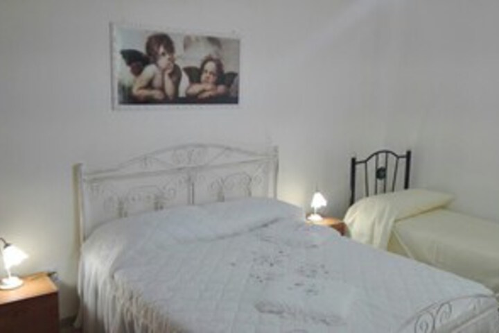 Room 84 of 92