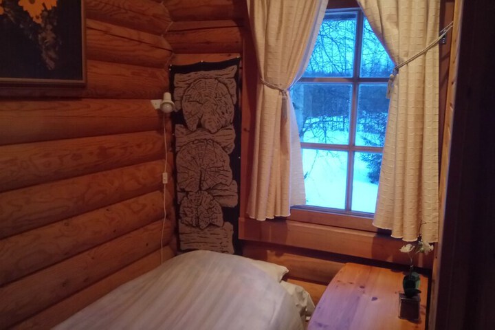 Room 17 of 48