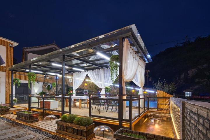 Floral Hotel Yeshanpo Habitat of Mountains & River