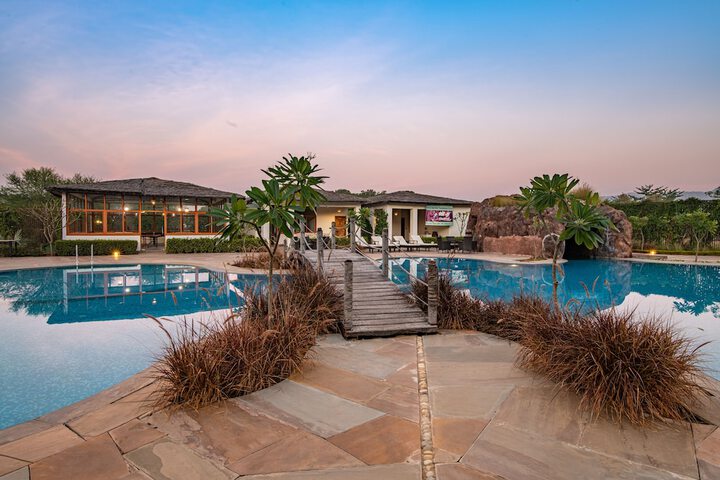 Pool 60 of 103