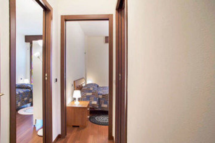 Room 91 of 320