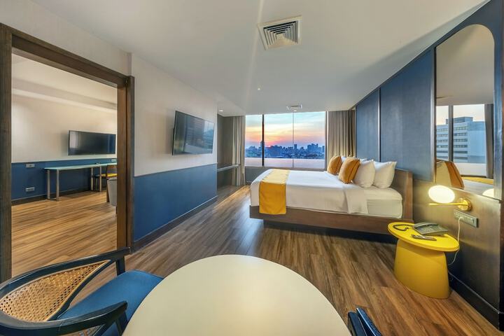 Room 35 of 64