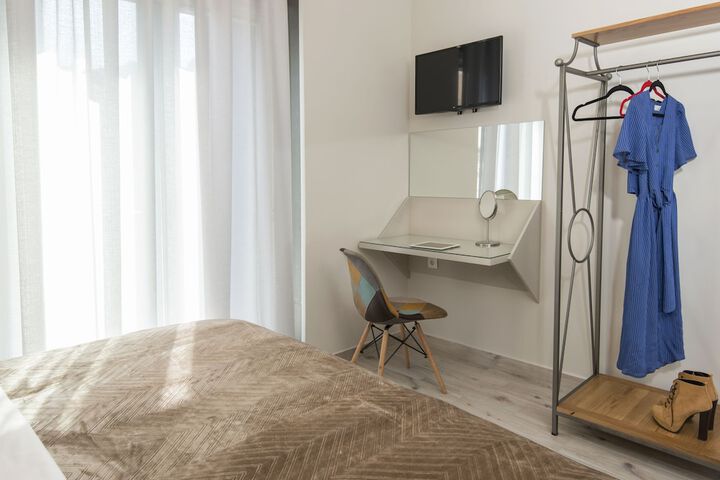 Room 26 of 63