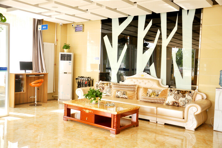 Hotel Interior 7 of 19