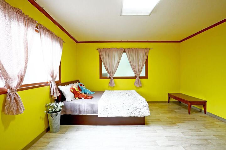 Room 74 of 111