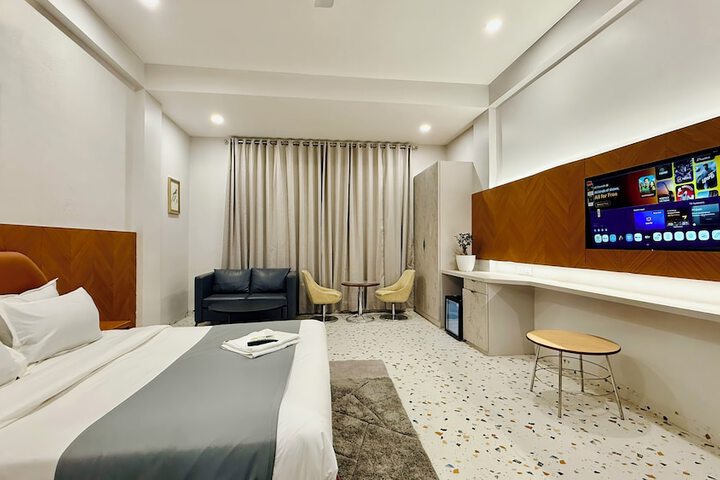 Room 53 of 92