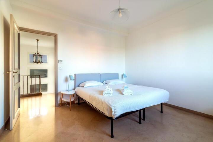 General 16 of 21