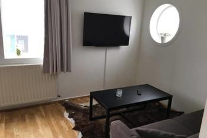 Room 44 of 49