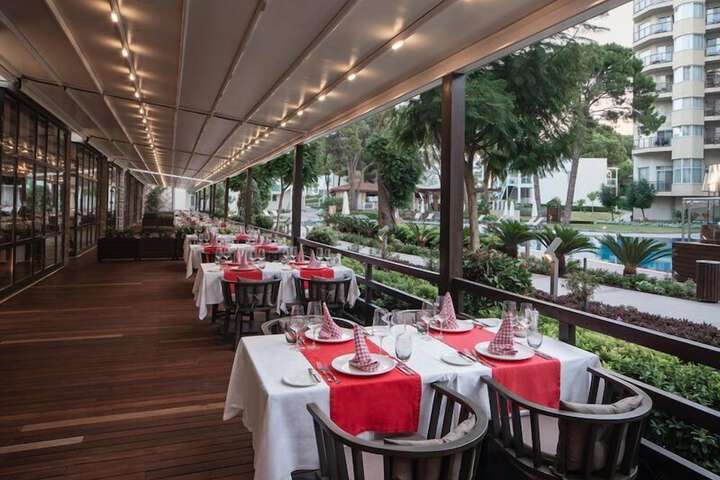 Dining 200 of 227