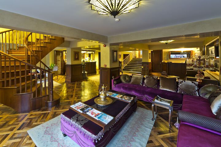 Hotel Lobby