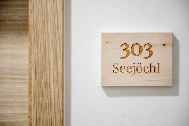 Room 34 of 131