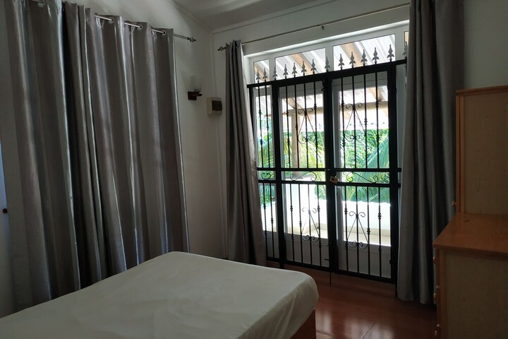 Room 7 of 47