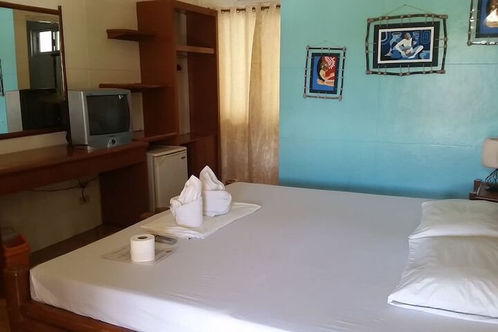 Room 3 of 22