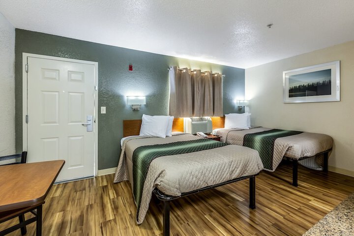 Studio 2 Double Beds (2 of 4)