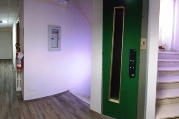 Ballroom/Hall 43 of 49