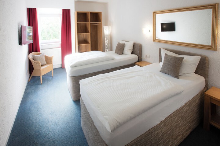 Room 5 of 22