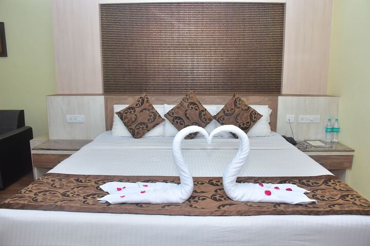 Room 8 of 25