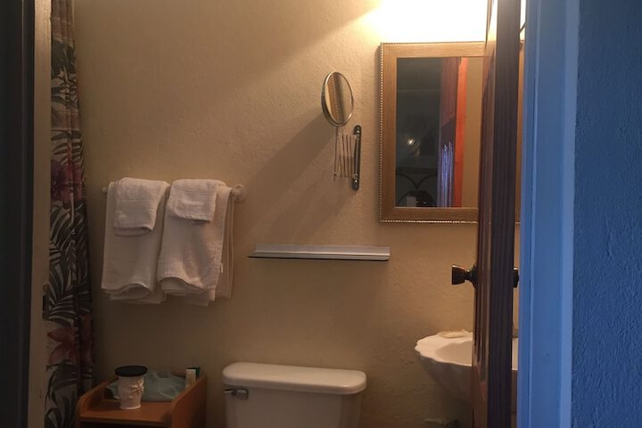 Room 13 of 45