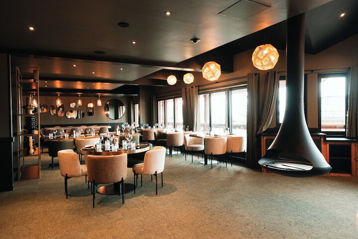 Dining 110 of 128