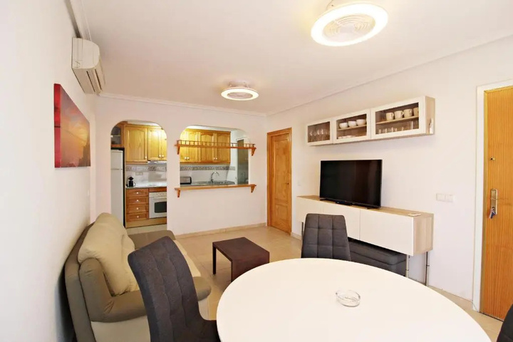 Room 4 of 17