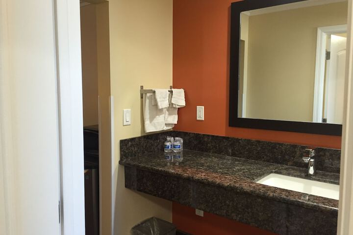 Room 14 of 23
