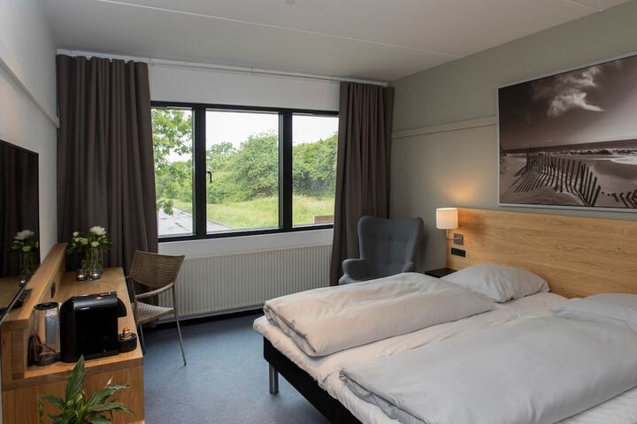 Room 4 of 31