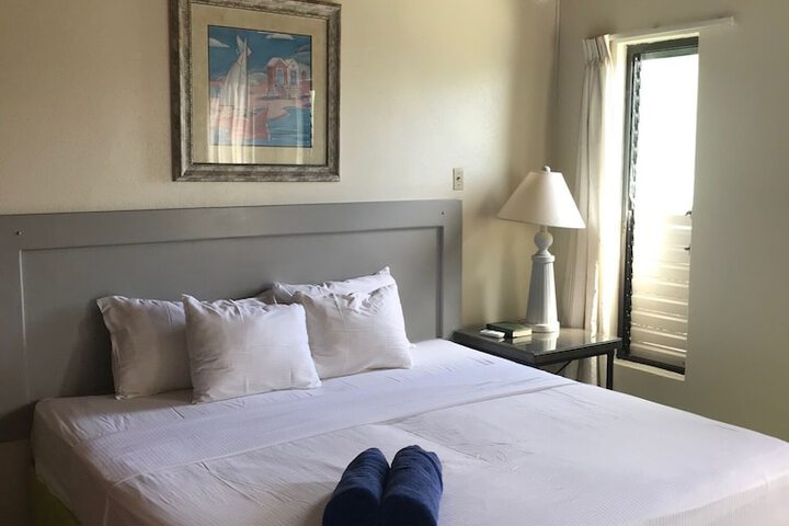 Room 12 of 74