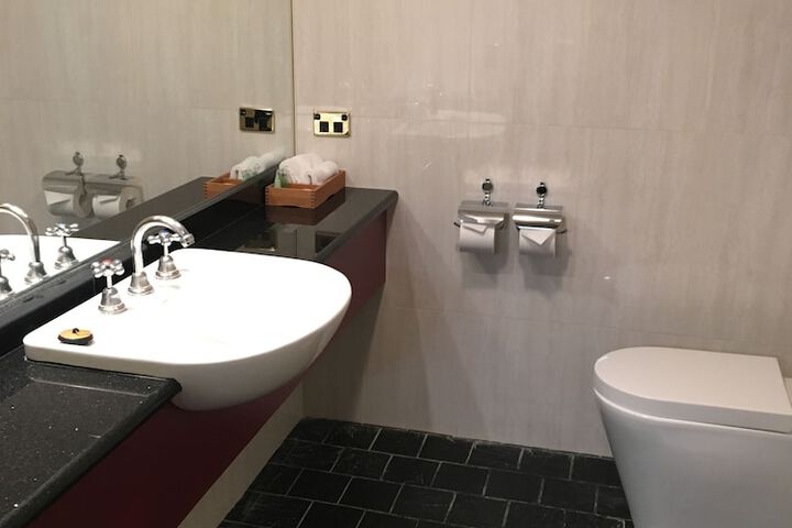 Room 36 of 61