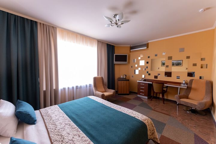 Room 11 of 53