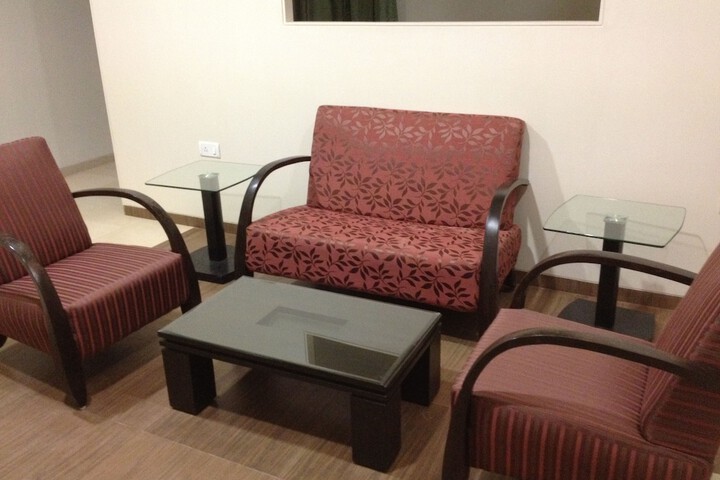 Room 28 of 157
