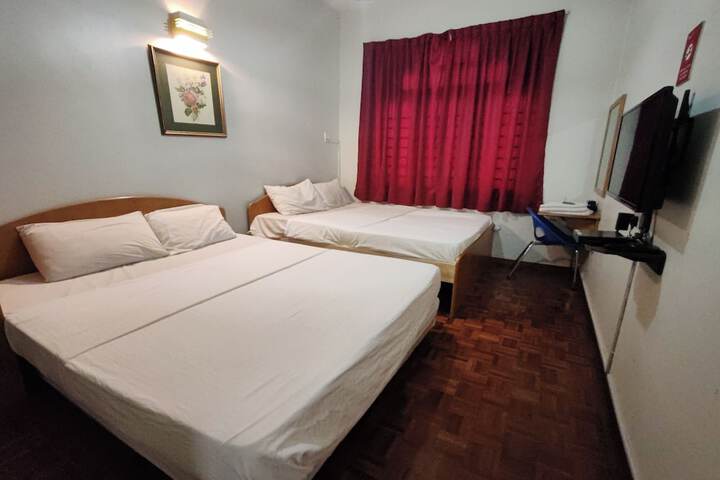 Room 16 of 36
