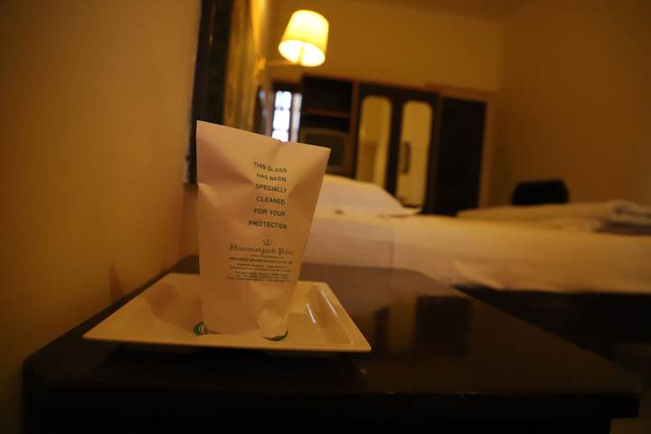 Room 10 of 35