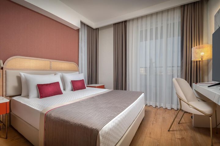 Room 20 of 135