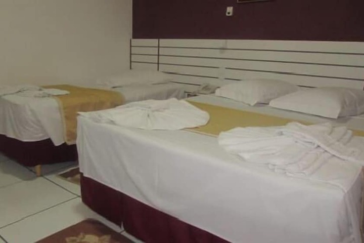Room 6 of 22
