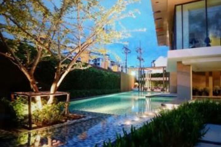 Pool 21 of 21