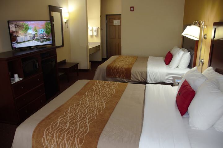 2 Queen Beds Deluxe (3 of 14)
