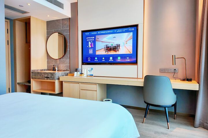 Room 40 of 69