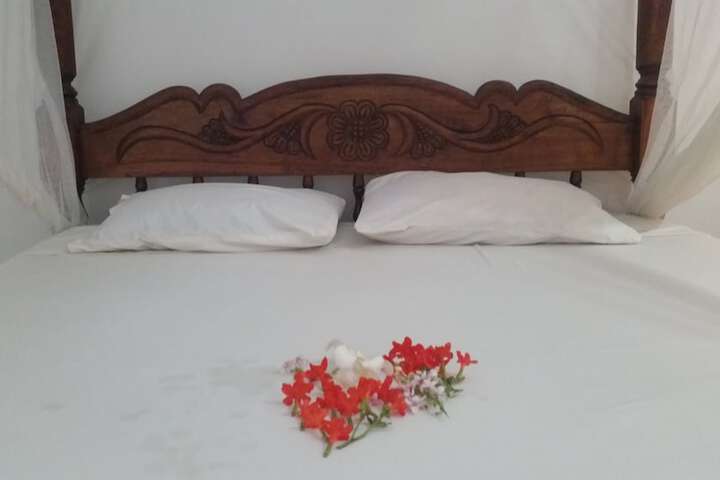 Room 2 of 12