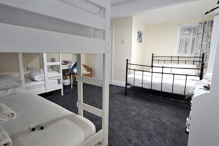Room 9 of 47