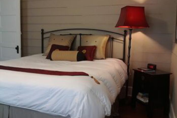 Room 34 of 165