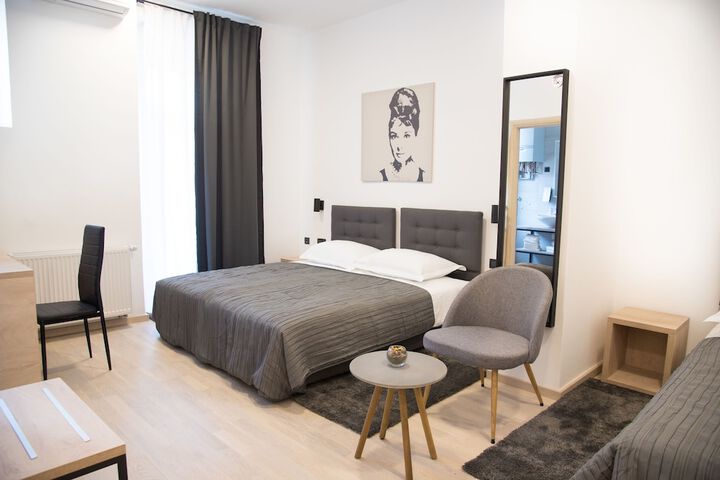 Room 29 of 79